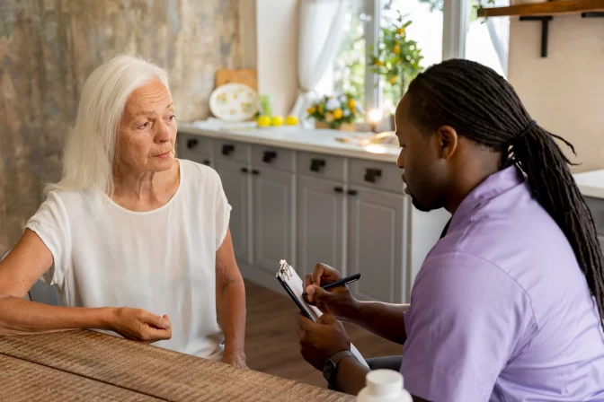 5 Key Signs Your Loved One May Need In-Home Elderly Care Services